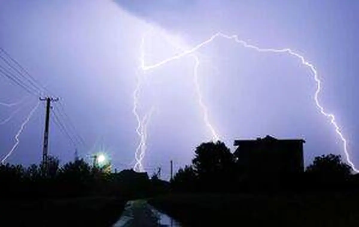 رگبار پراکنده با احتمال رعدوبرق در استان یزد