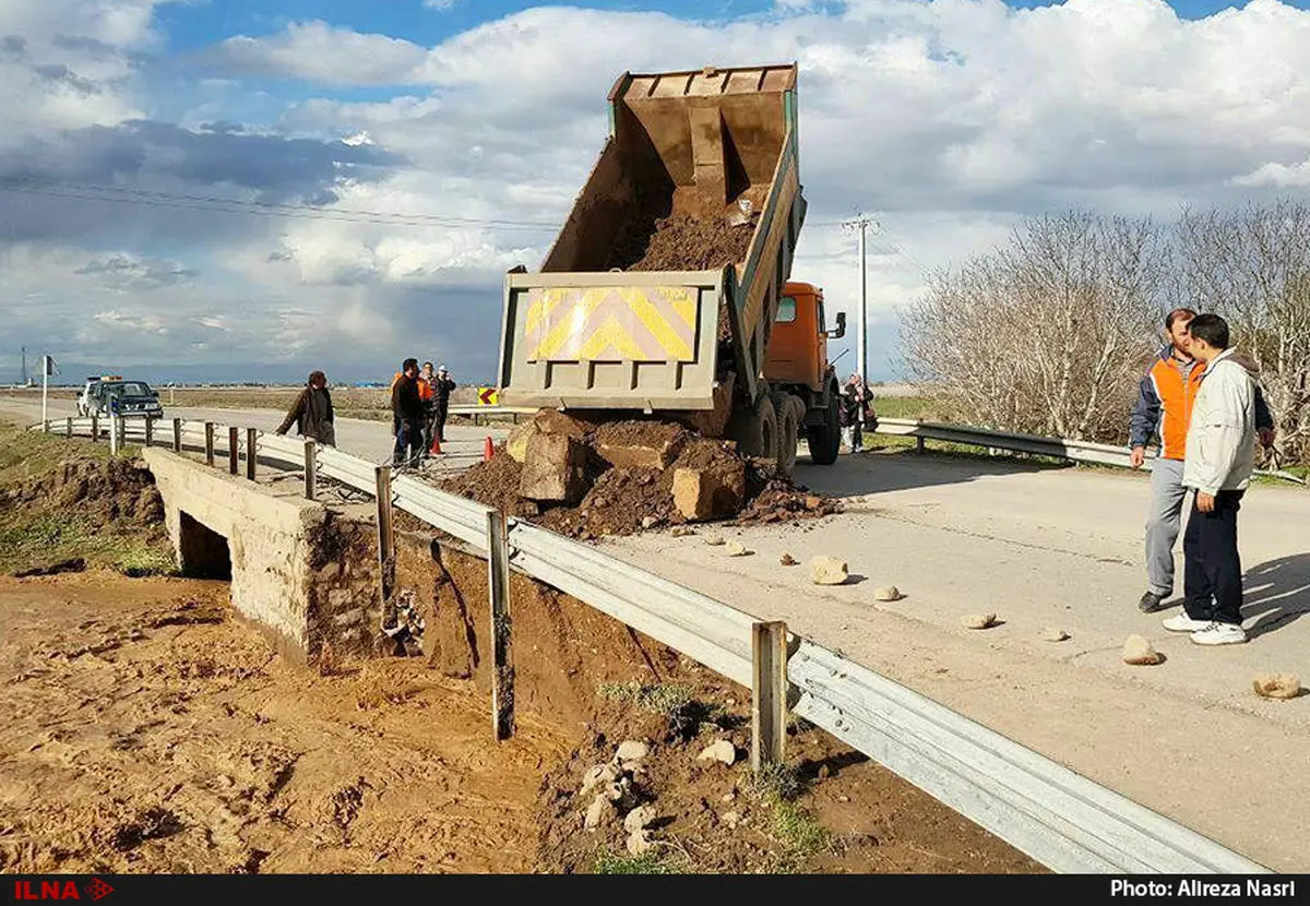 کارگران معدن «همکار» به یاری سیل‌زدگان استان‌های شمالی آمدند  