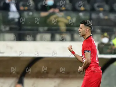 ویدیو: گل اول پرسپولیس به استقلال توسط آل کثیر 