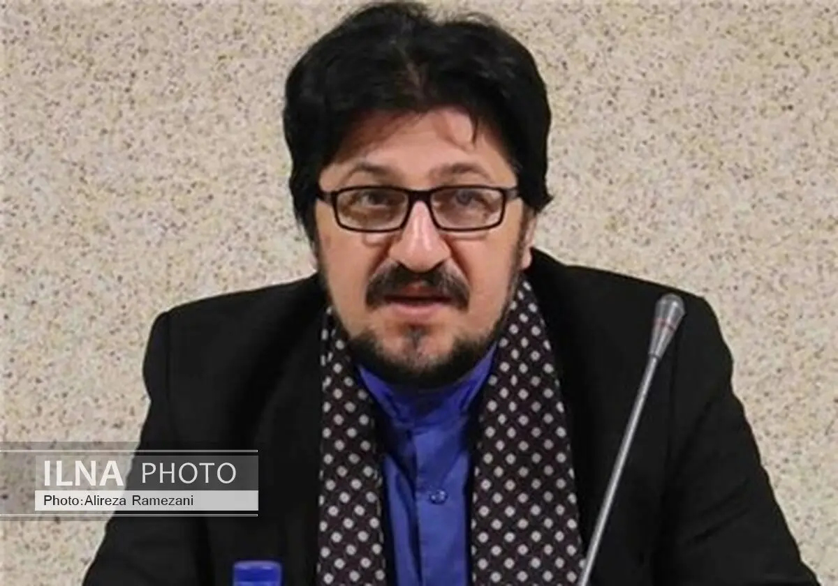 بزرگداشت محجوبی نقاش و معمار مطرح جهان در لاهیجان