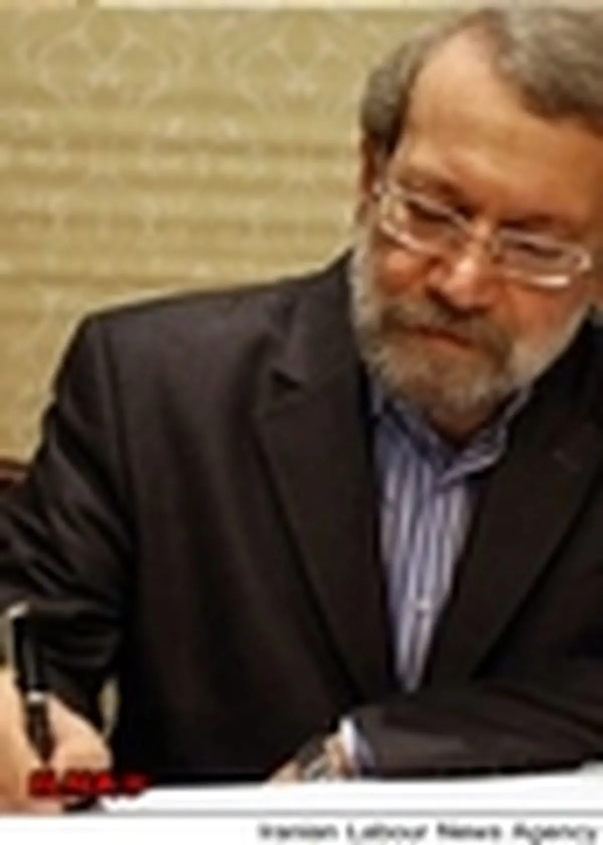 لاریجانی به برادران احمدی‌نژاد تسلیت گفت