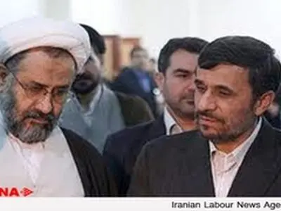 هنوز با احمدی‌نژاد سر مباحثسیاسی جر و بحثمی‌کنیم