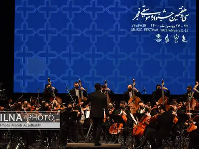 از نوای قطعات حسین علیزاده و پرویز مشکاتیان تا یادی از حسین کسایی و اجرای حجت اشرف زاده 