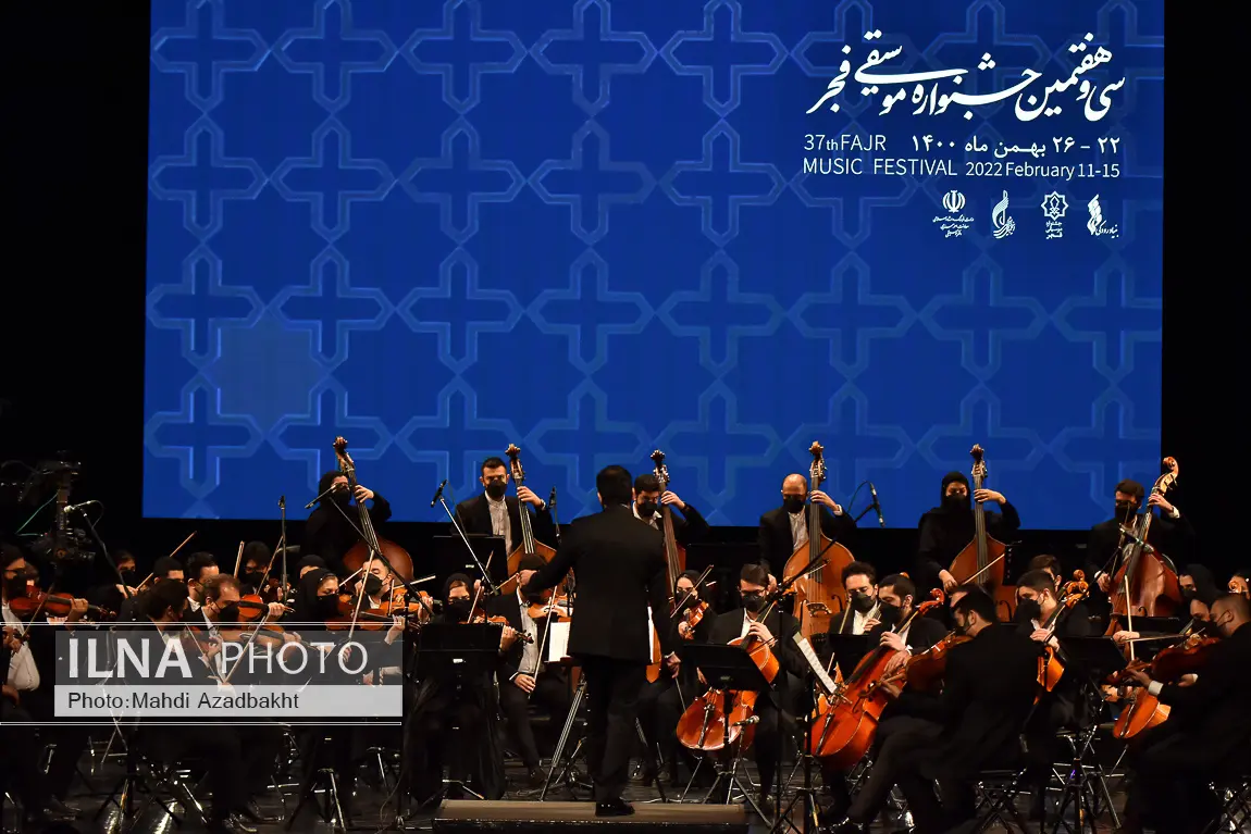 از نوای قطعات حسین علیزاده و پرویز مشکاتیان تا یادی از حسین کسایی و اجرای حجت اشرف زاده 