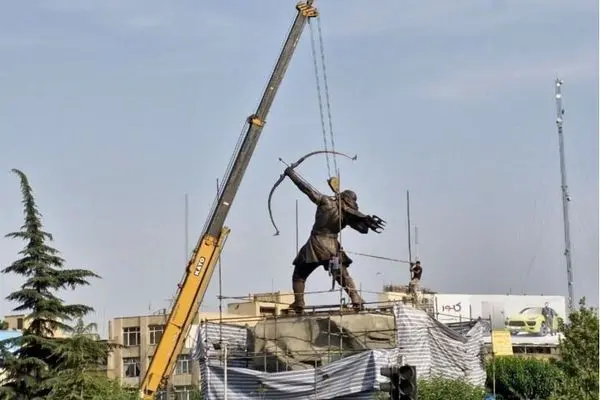 آرش کمانگیر در میدان ونک جانمایی  شد