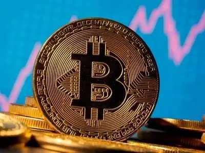 قیمت بیت کوین و ارز‌های دیجیتال امروز شنبه ۲ خرداد ۱۴۰۵ + جدول