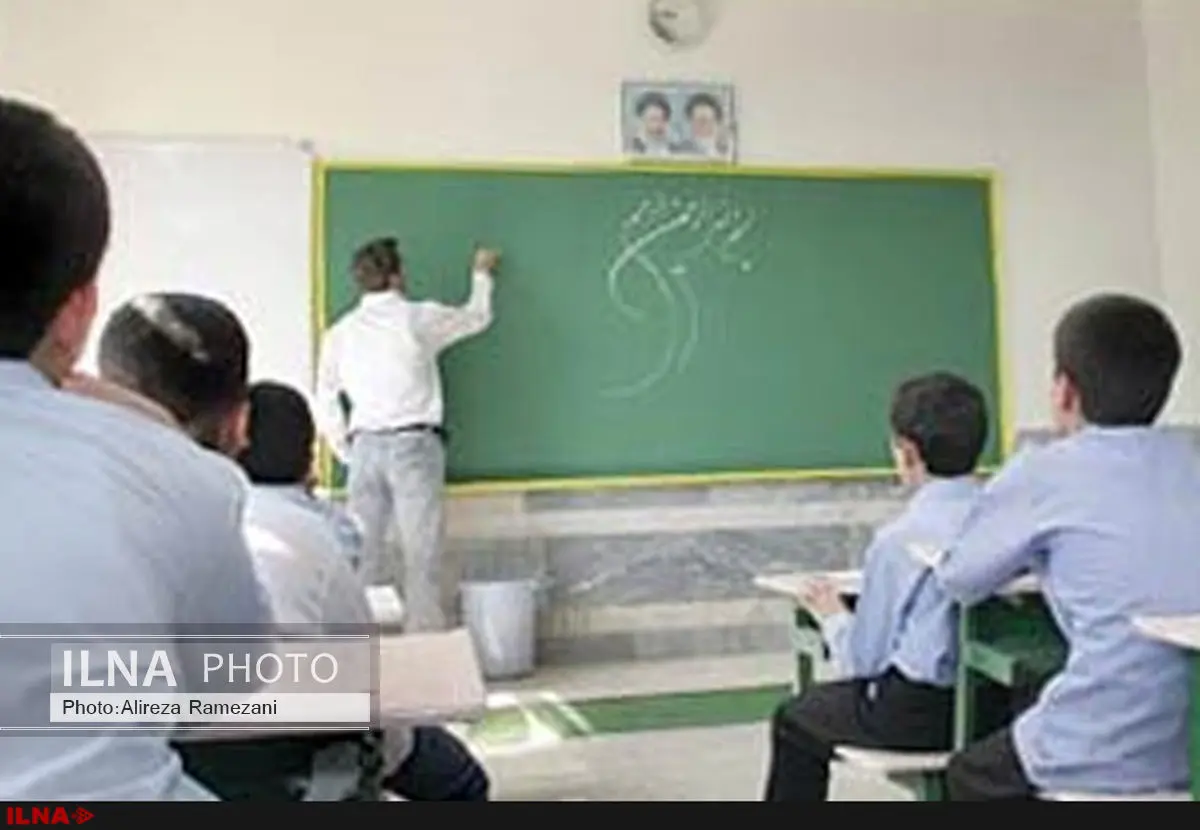 حقوق آذرماه فرهنگیان در انتظار موافقت بانک مرکزی/پرداخت مطالبات همه بازنشستگان ۹۴ تا روز شنبه