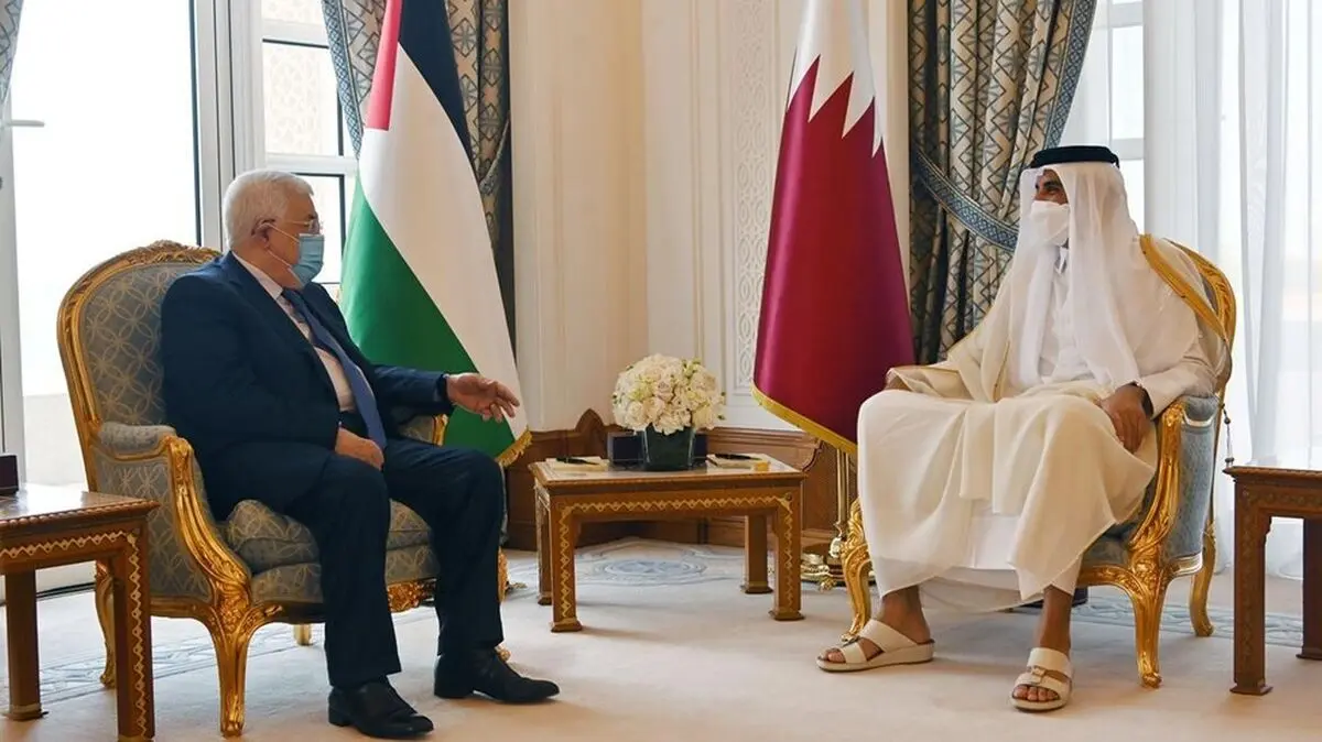 دیدار محمود عباس با امیر قطر در دوحه


