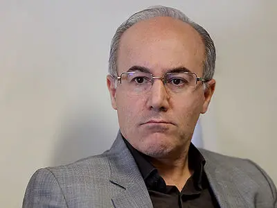 مراجعه ۱ میلیون بیمار مشکوک و دارای تست مثبت به بیمارستان‌های تامین اجتماعی/ واکسیناسیون ۱۲۰۰۰ نفر از کارکنان بیمارستان‌های سازمان