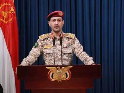 القوات الیمنیة: استهدفنا حاملة طائرات أمیرکیة و3 أهداف عسکریة وحیویة إسرائیلیة