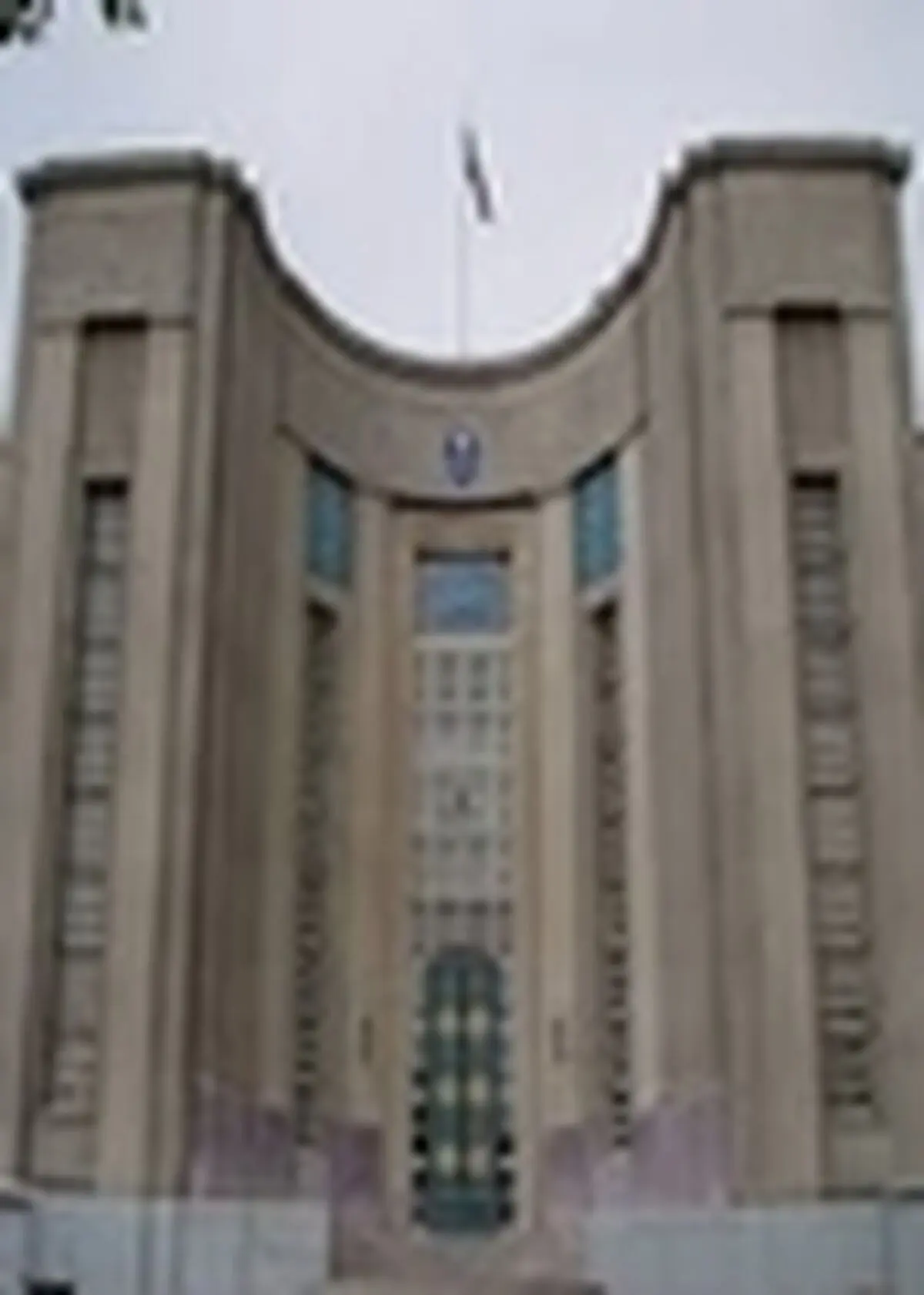 تاریخ دارالفنون از زبان بقایی ماکان
