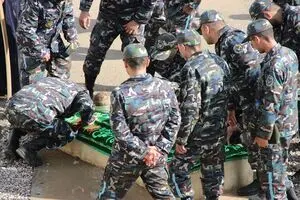 وقتی شب جنگ روشن‌تر از روز شد/ به اتفاق همسرم به پادگان رفتیم که اگر زدند با هم شهید شویم 
