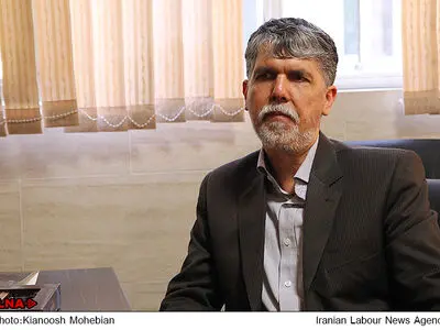 صالحی از طرح «تابستانه کتاب« بازدید کرد/ سهم ۸۵ درصدی کتابفروشی‌های شهرستان در میزان فروش