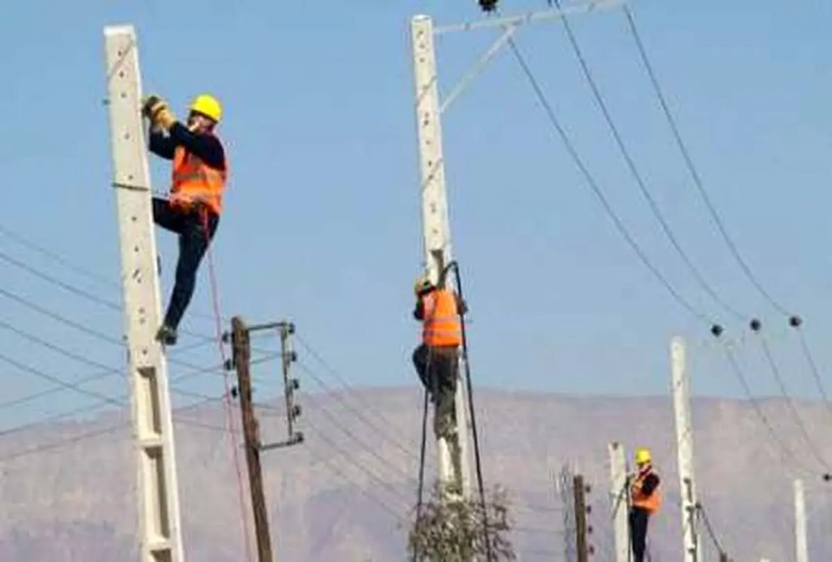 واگذاری بیش از ۲ هزار و ۳۰۰ انشعاب برق جدید در میاندوآب