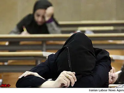 چرا نگرش به تحصیلات دانشگاهی زنان منفی‌تر شده است؟