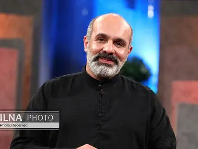 آموزشگاه‌های تئاتر تبدیل به تجارت‌خانه شده‌اند/ ضرورت تشکیل یک شورای نظارتِ صالح/ بحران «تب لایک» بر همه‌چیز سایه انداخته است