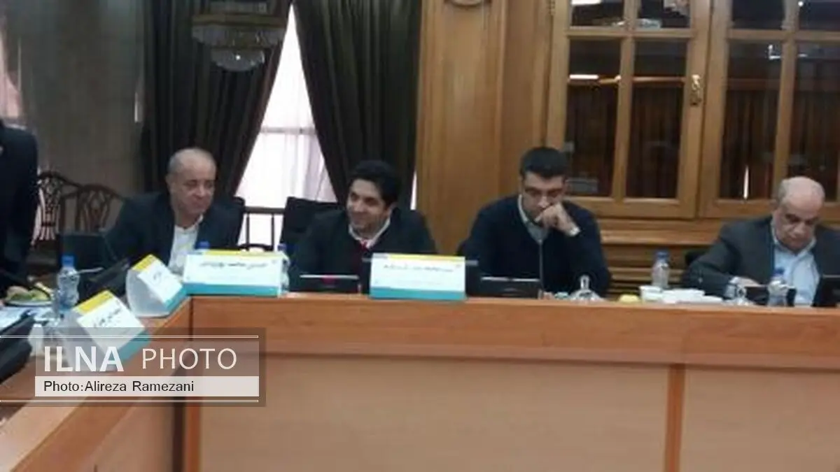 تدوین دو برنامه ۲ و ۵ ساله برای عینی کردن خروجی‌های شهر رشت/ ورود به پارلمان شهری با تکیه بر مدرک گرایی به شورا آسیب می‌زند
