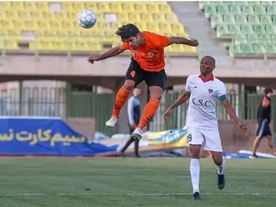 مدافع مصدوم مس جراحی شد