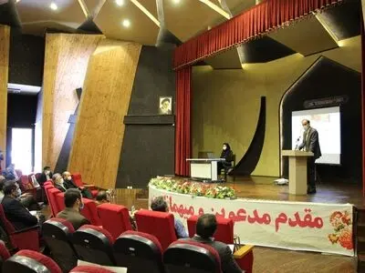 ضرورت ارتقاء شاخصه‌های فرهنگی جهت توسعه شهر