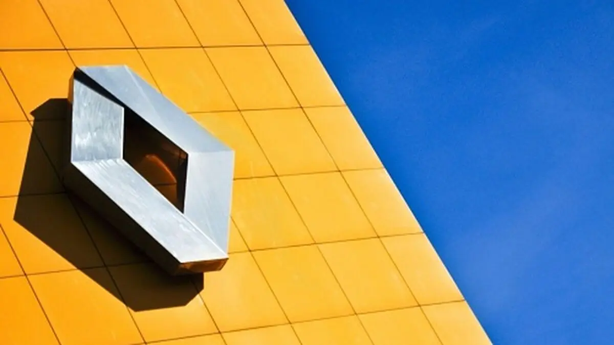 Renault’s investment in Iran’s car market threatens Peugeot