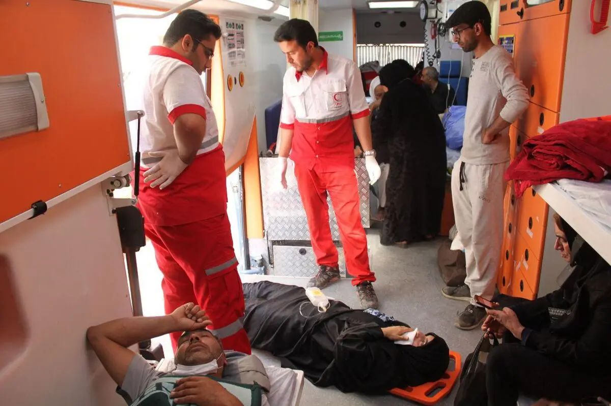 فوت ۹ نفر از زائران اربعین در حادثه برخورد اتوبوس با دو دستگاه ون