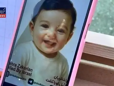 خلق تصاویر شهدای کودک دفاع مقدس ۱۲ روزه به‌دست دانش‌آموزان در حاشیه راهپیمایی ۱۳ آبان + فیلم