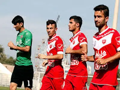 جیمی‌جامپ در دیدار فینال والیبال پرسپولیس/ طناب‌کشی با قضاوت برانکو