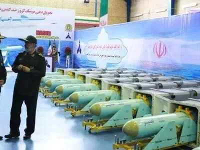 الحرس الثوری یتسلم صواریخ کروز محلیة جدیدة مضادة للسفن