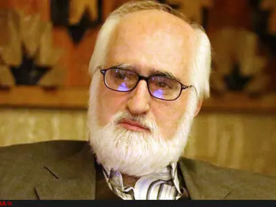 عیدی نقدی به کودکان را با یک جلد کتاب همراه کنید