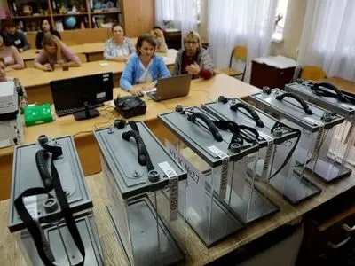ساکنان شرق اوکراین از الحاق به روسیه حمایت کردند