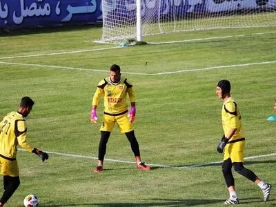 نبرد دنباله‌دار برای فیکس شدن؛‌ دروازه‌بان تراکتورسازی هنوز مشخص نیست+ تصاویر