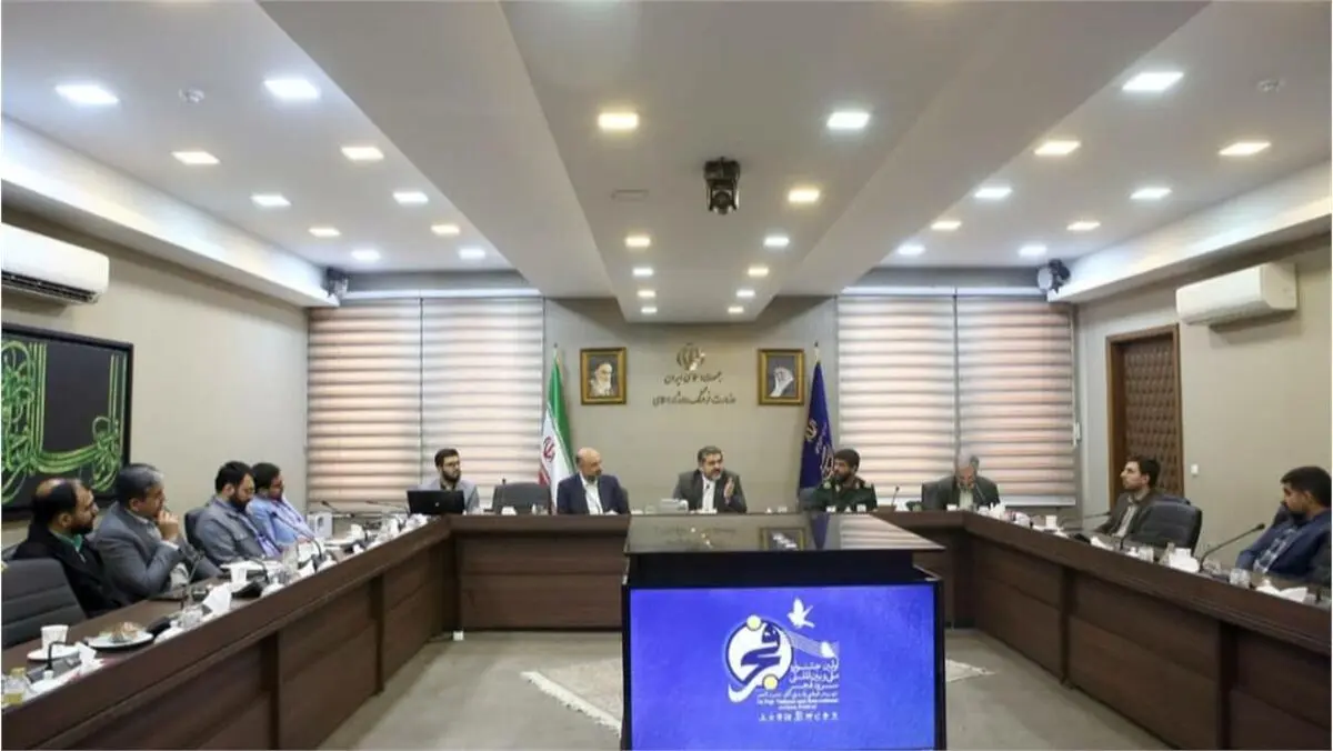 وزیر ارشاد با دست‌اندرکاران جشنواره سرود دیدار کرد/ سرود همگام با انقلاب رشد کرد