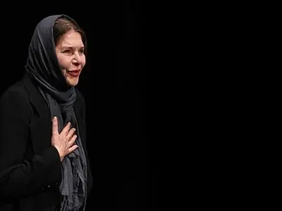 هما روستا، بازیگری که سعی در پیوند بین سینما و تئاتر داشت