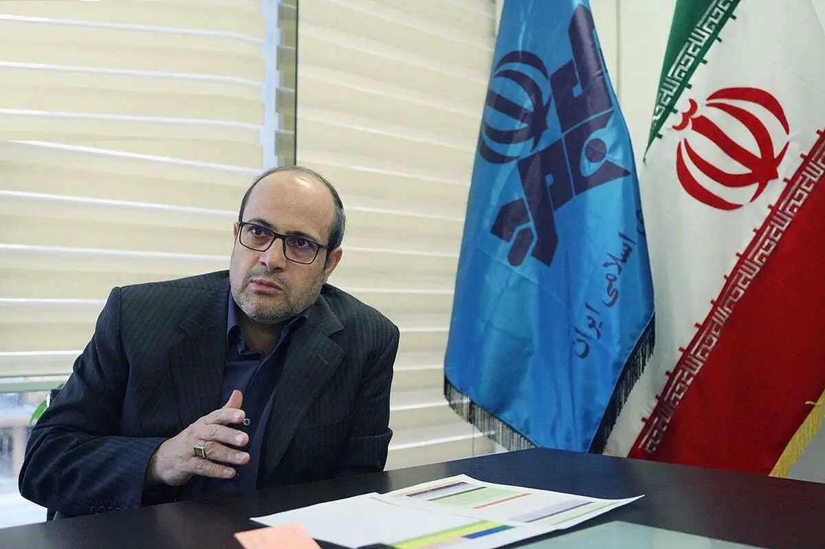نبود واسطه‌های مناسب میان تولیدکنندگان و صاحبان آثار موجب افزایش نقض حق در این عرصه می‌شود