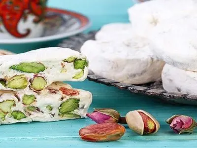 طرز تهیه گز آردی حرفه‌ای در منزل