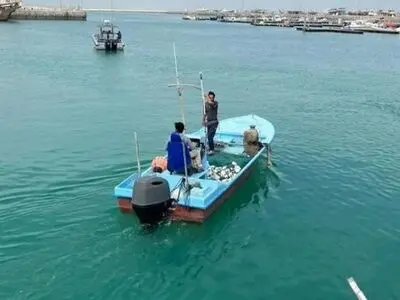 3 سجناء إیرانیین أطلق سراحهم في قطر وصلوا إلى البلاد