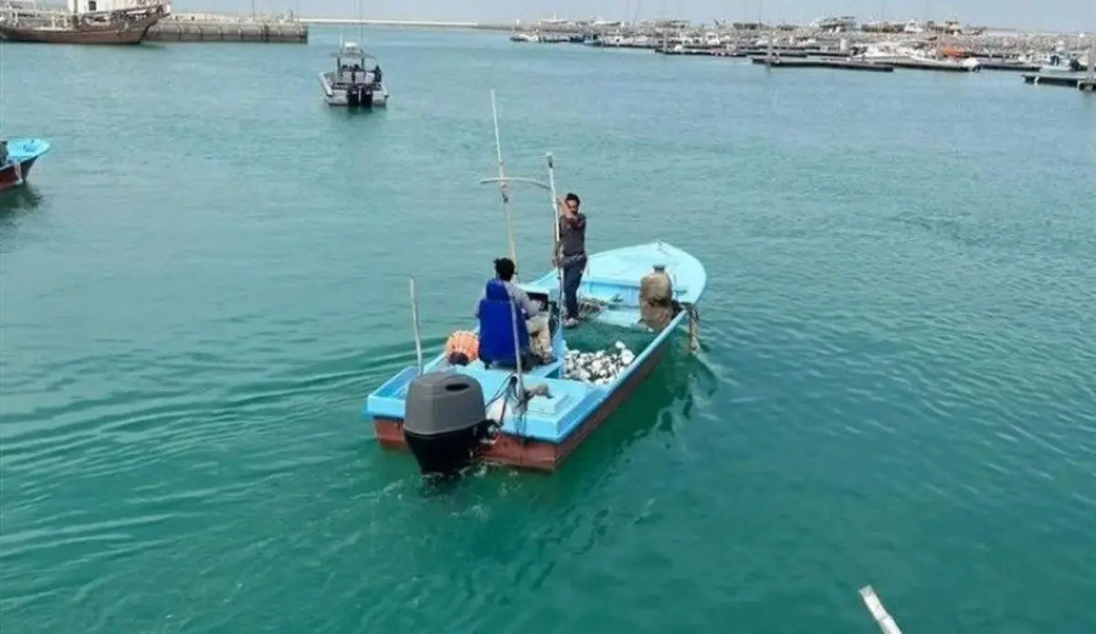 3 سجناء إیرانیین أطلق سراحهم في قطر وصلوا إلى البلاد