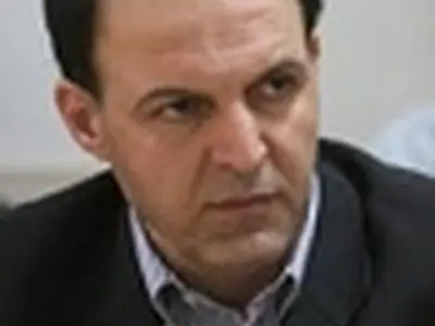 جمال ساداتیان تئاتری شد