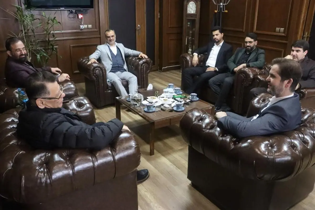 استفاده از خرد جمعی برای رفع مشکلات شهر رشت/ شناسایی ظرفیت‌ها و توسعه متوازن خدمات شهری / شناسایی پتانسیل‌های شهر جهت جذب سرمایه‌گذار