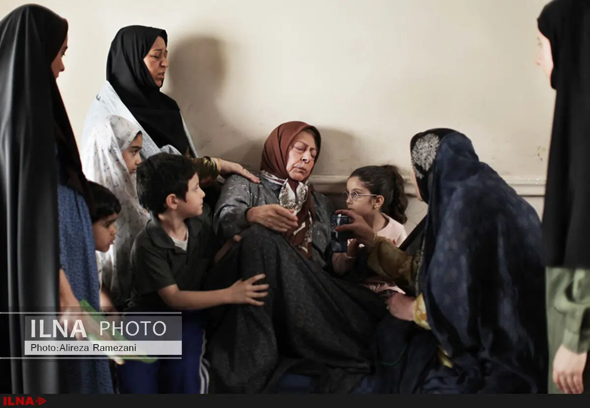 «ویلایی‌ها» به نیمه رسید