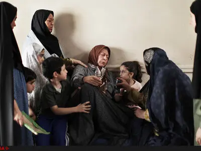 «ویلایی‌ها» به نیمه رسید