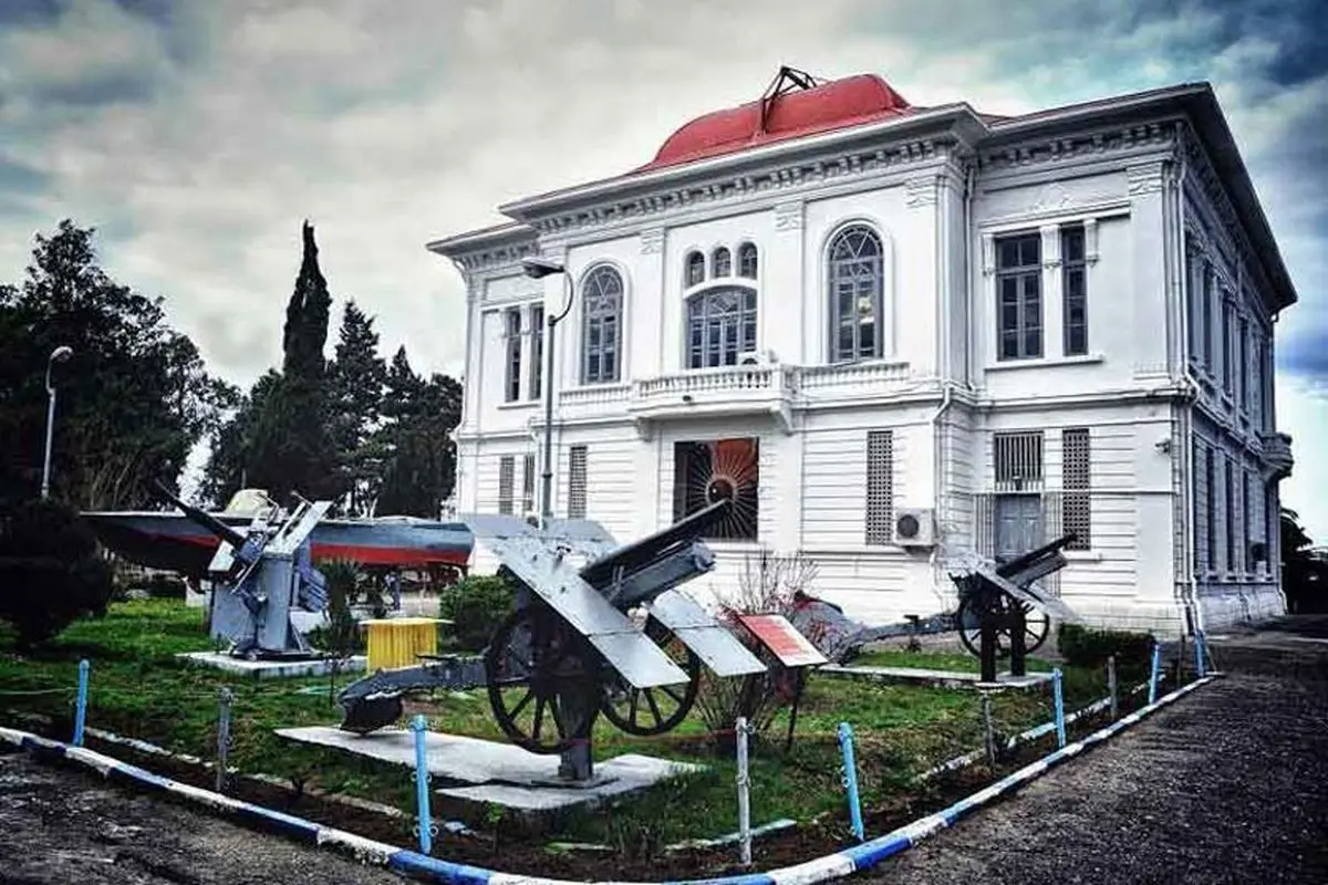 ۴۵ درصد از بنای ثبت شده و ارزشمند کاخ موزه نظامی بند انزلی تخریب شد