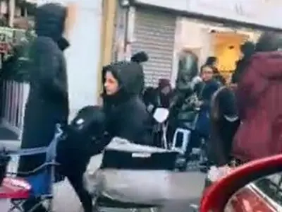 خیابان‌های لندن مملو از مهاجران سرگردان + فیلم