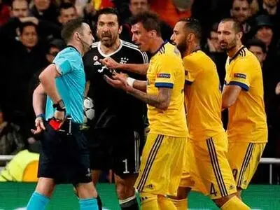 پیرلو: به بوفون به خاطر خشمش حق می‌دهم