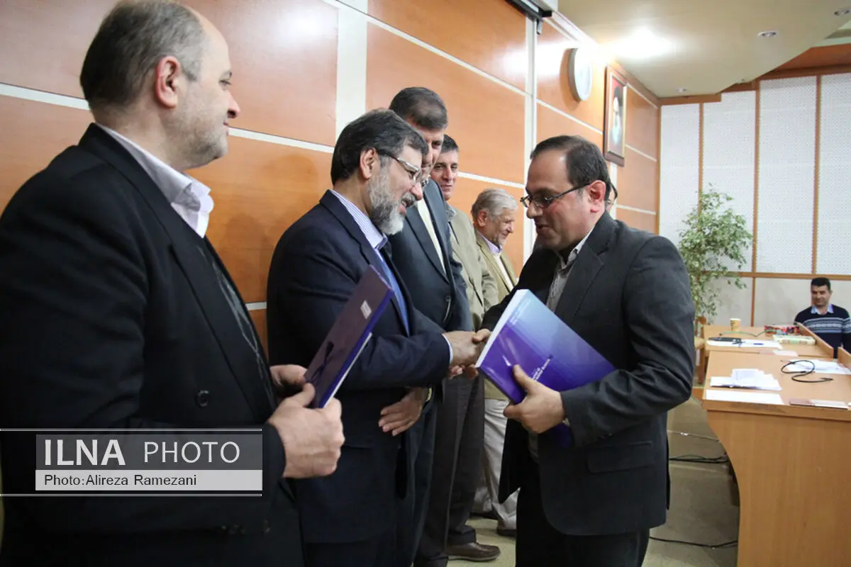 پژوهشگران‌برتر واحدها و مراکز آموزشی دانشگاه آزادگیلان تقدیر شدند/ راه‌اندازی آزمایشگاه مرجع در دانشگاه آزاد گیلان