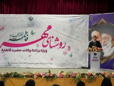 نقش زنان، نقشی بی بدیل و بدون جایگزین در جامعه خانواده و محیط کار است 