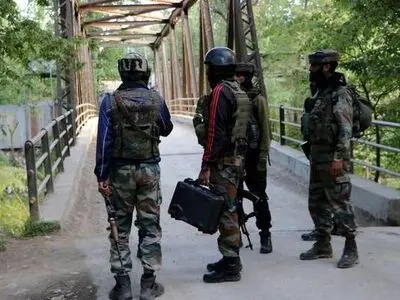 کشته شدن ۹ شبه‌نظامی در پی تبادل آتش در جامو و کشمیر