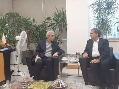 پیگیری تامین منابع مالی فاز اول لاستیک سازی خرم آباد و گاوداری ۷هزار راسی دورود از بانک‌های عامل