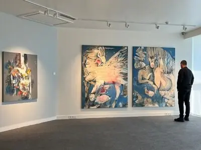 دست از کار کشیدن و تعطیل کردن رویدادهای هنری اوضاع را بدتر خواهد کرد/ به دنبال ایجاد امید در شرایط سخت هستیم