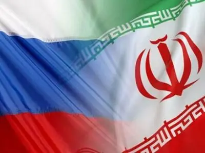 وفد مجموعة الصداقة البرلمانیة الإیرانیة الروسیة یصل إلى موسکو